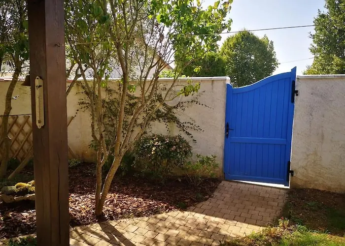 La Porte Bleue