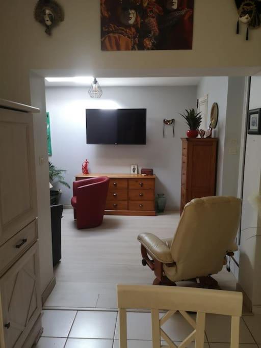 Holiday home La Porte Bleue Vouneuil-sous-Biard